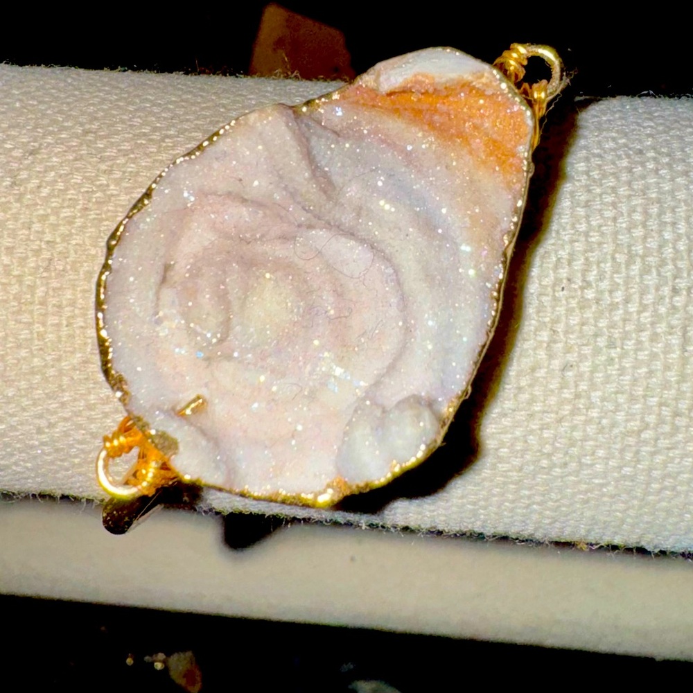 Handcrafted Druzy agate bangle